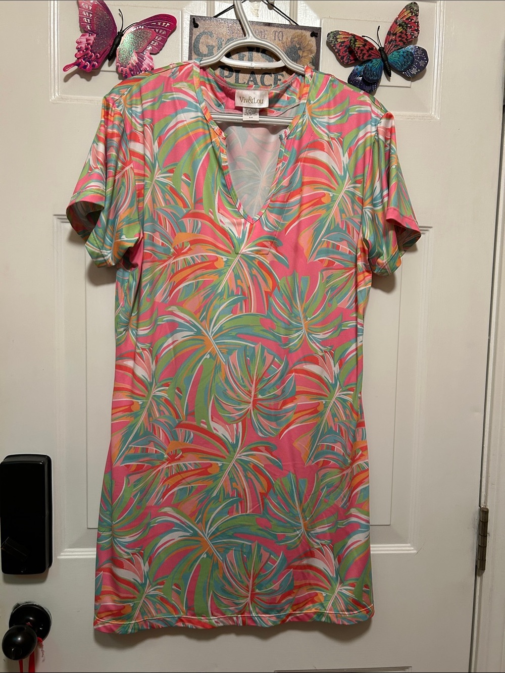 💕👗 Viv & Lou Pink Tropical V-Neck Shift Midi Dress 💕👗